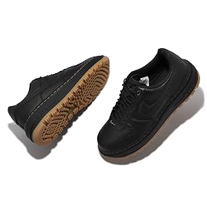 Nike ブラックスニーカー DB4109-001 Amazon.co.jp: [ナイキ] エア フォース 1 ラックス AIR FORCE 1